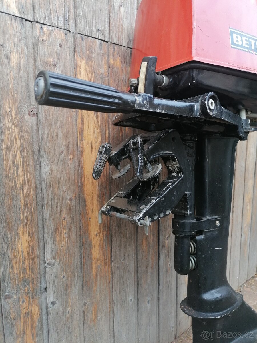 Lodní závěsný motor p - 3