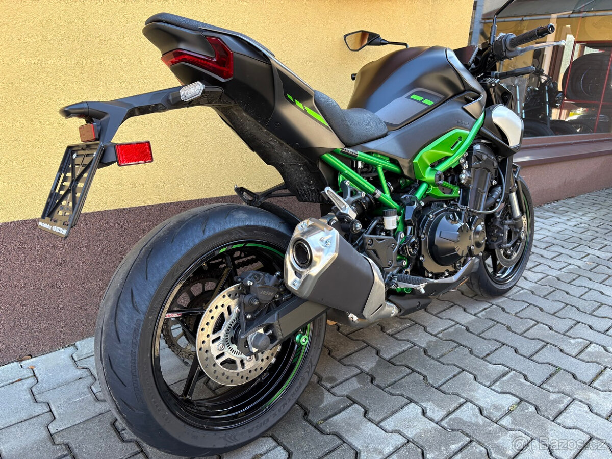Kawasaki Z900 - 3
