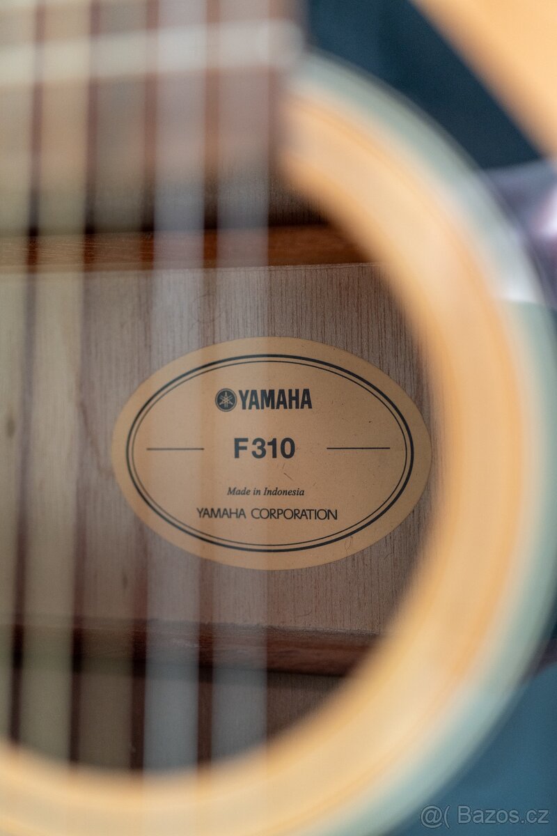 Akustická kytara Yamaha F310 - 3