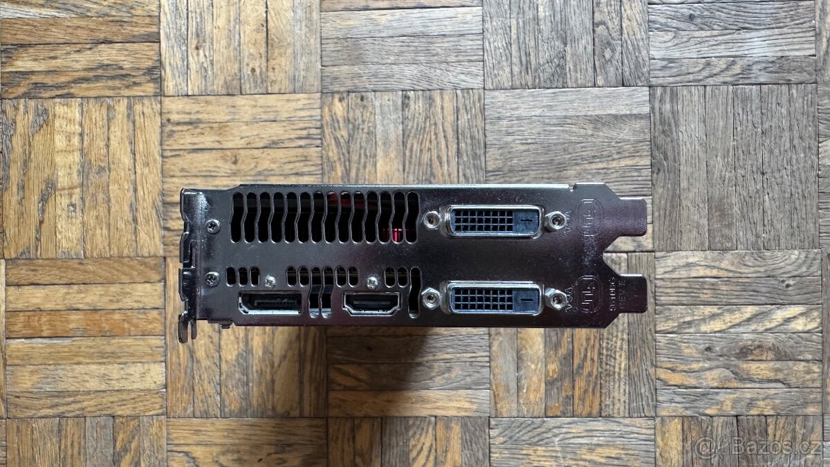AMD Radeon R9 290X 4GB - 3
