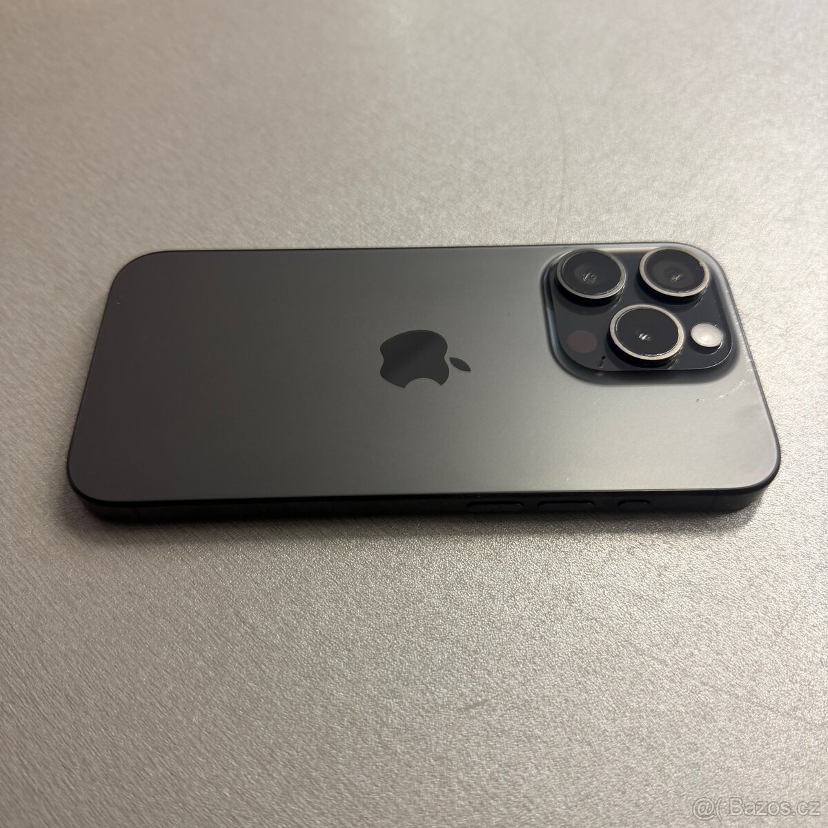 iPhone 15 Pro 128GB černý, rok záruka - 3