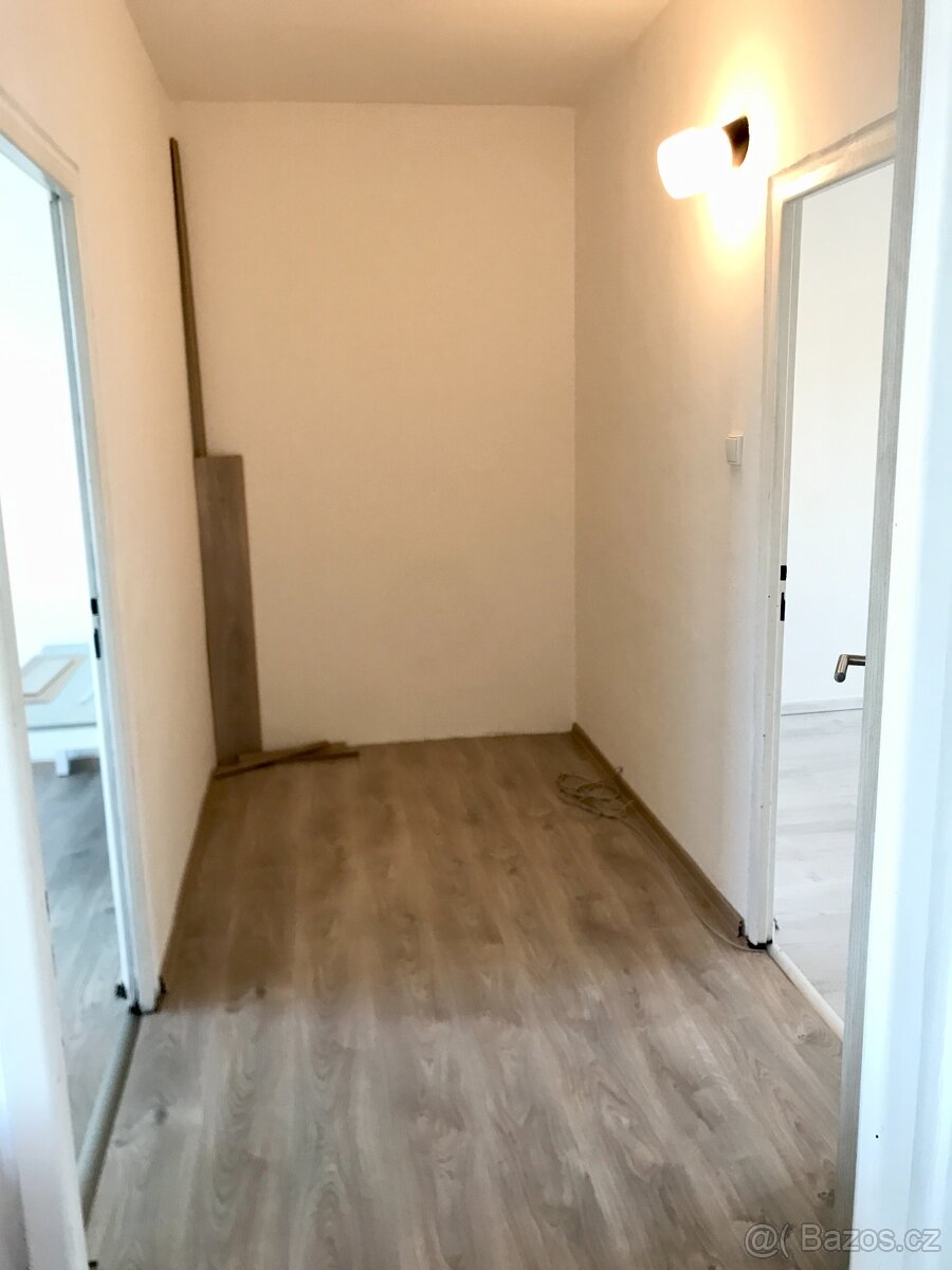 Pronájem 3+1, POD HVĚZDÁRNOU - 3