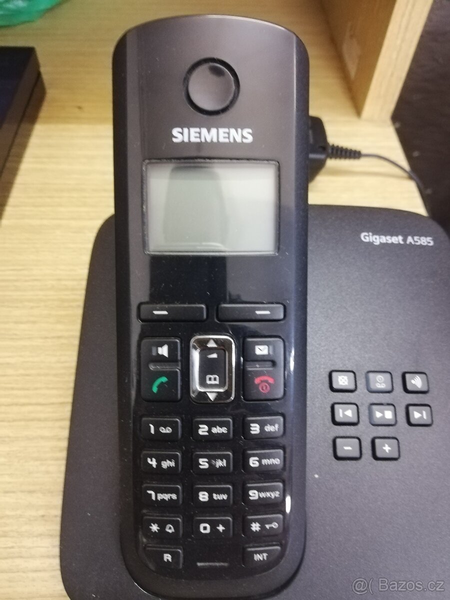 Bezdrátový telefon se záznamníkem Siemens Gigaset A585 - 3