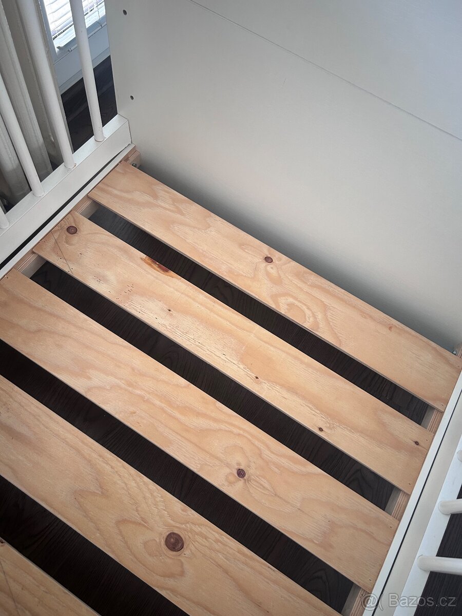 Dětská dřevěná postýlka - 3