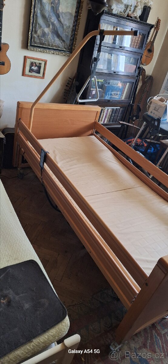 Zdravotní el. polohovací postel. - 3