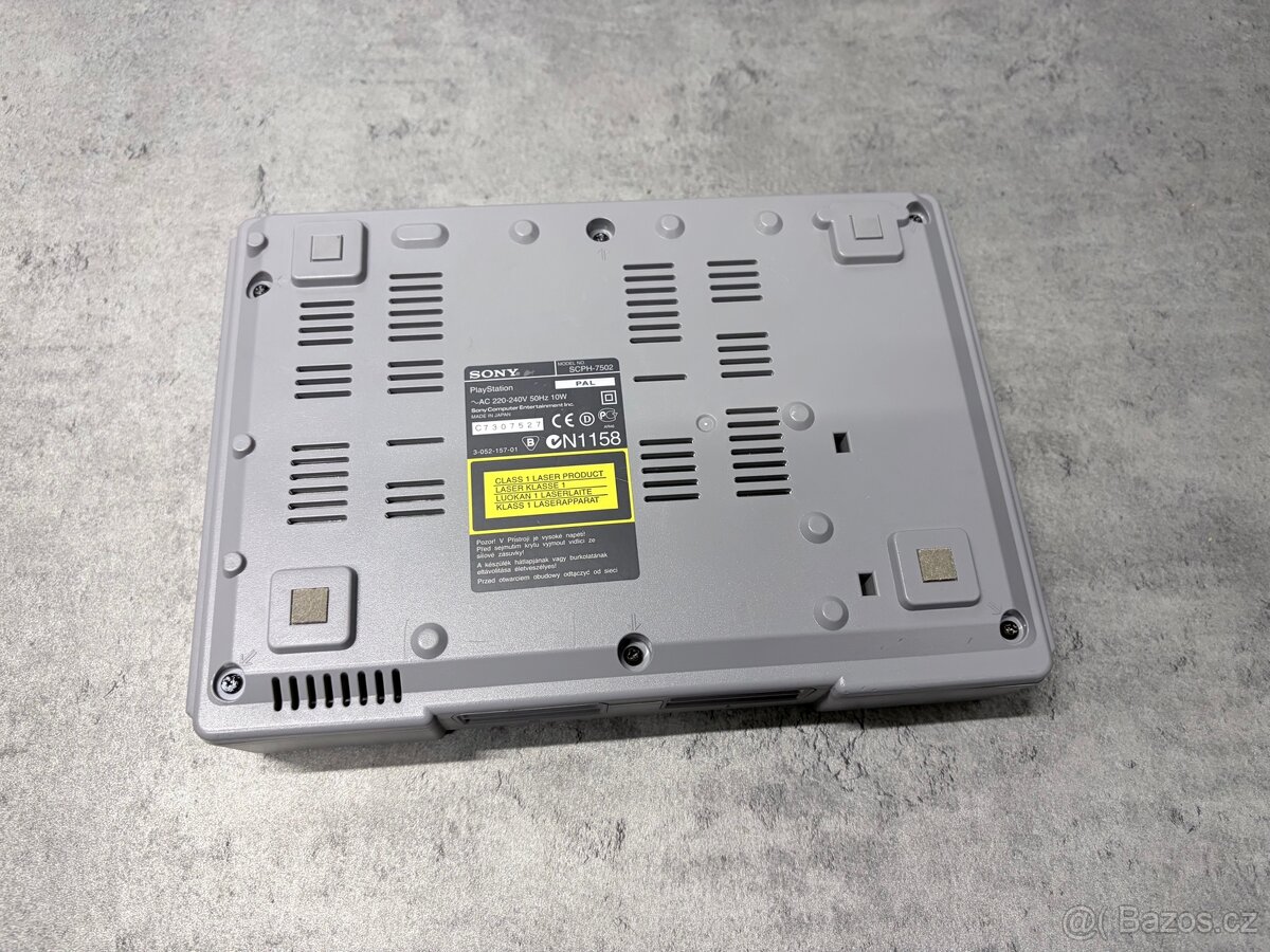 - PS1 Sony Scph-7502 s čipem 2x hra - - 3