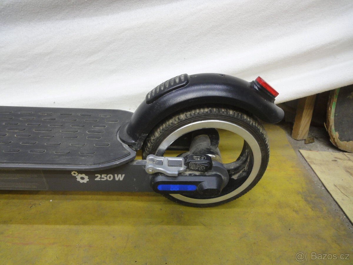 elektrická koloběžka - 3