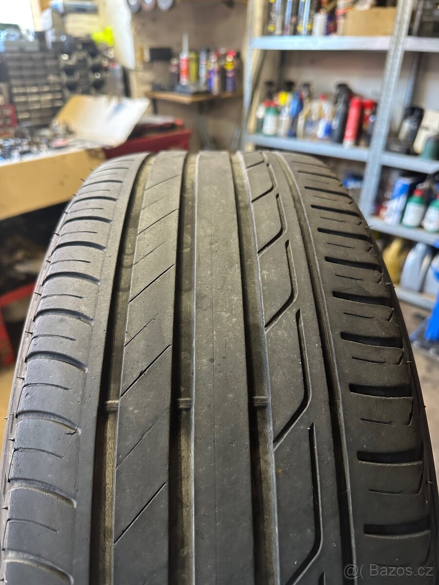 Letní pneu Bridgestone 215/50R18 - 3