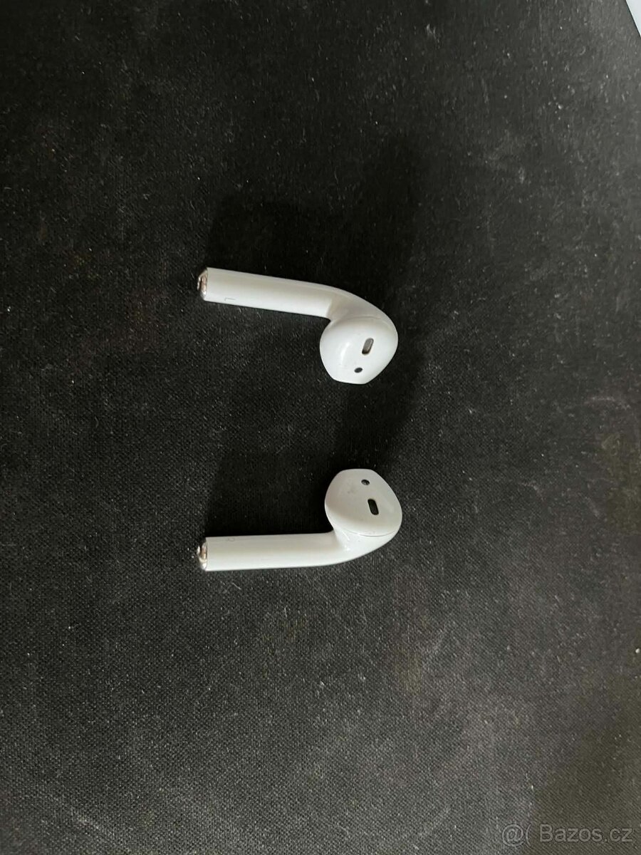 Airpods bezdrátové nabíjení - 3