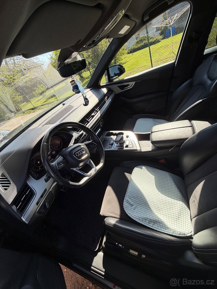 Audi Q7 - 3