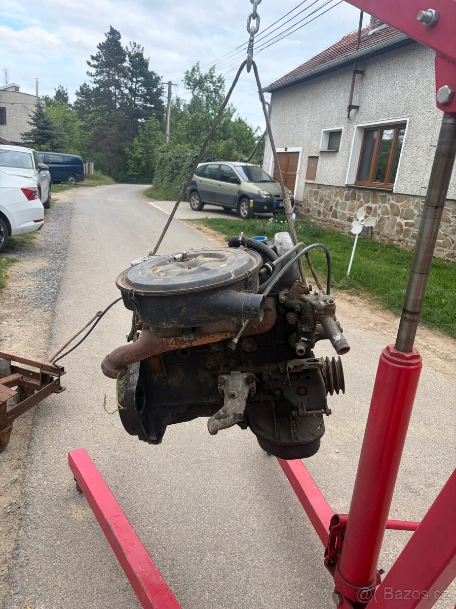Mercedes w123 200D - 3