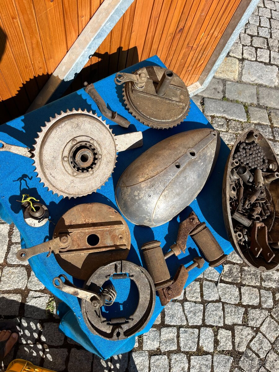 Jawa Pérák Díly - 3