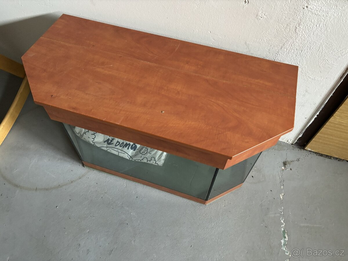 Akvárium s dřevěným krytem cca 130L zkosené - 3