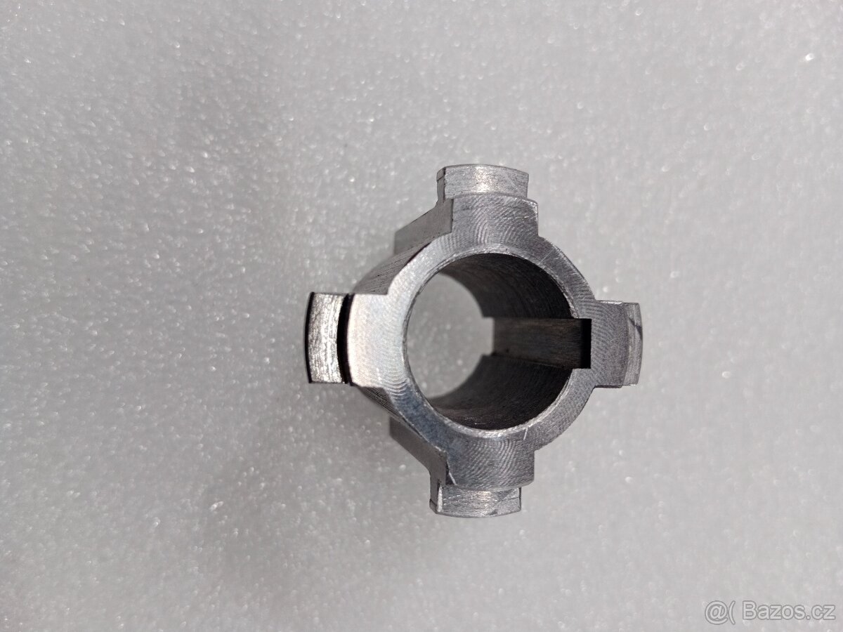 ČZ PŘEDVÁLEČNÁ 175 250 500 STŘED SPOJKY ORIGINÁL - 3