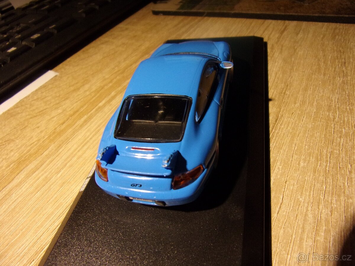 Prodám model Porsche 911 Carrera GT3 RS ze série Rychle a zb - 3
