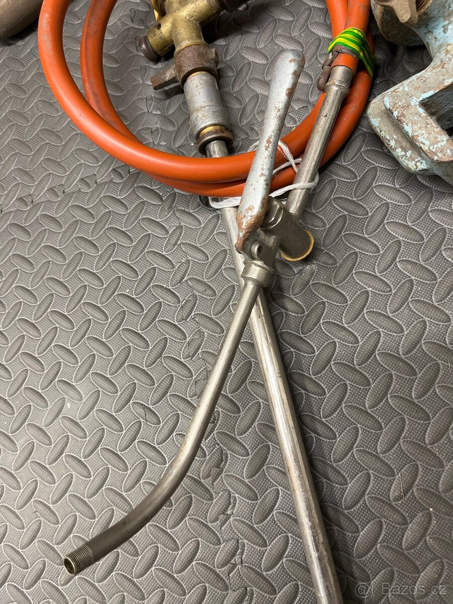 Stará pípa a pumpa - 3