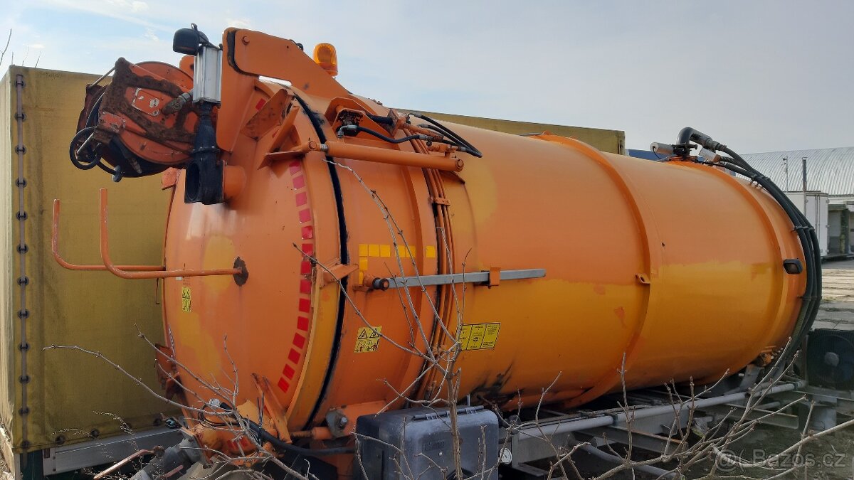 Cisterna cca 11cbm - 3