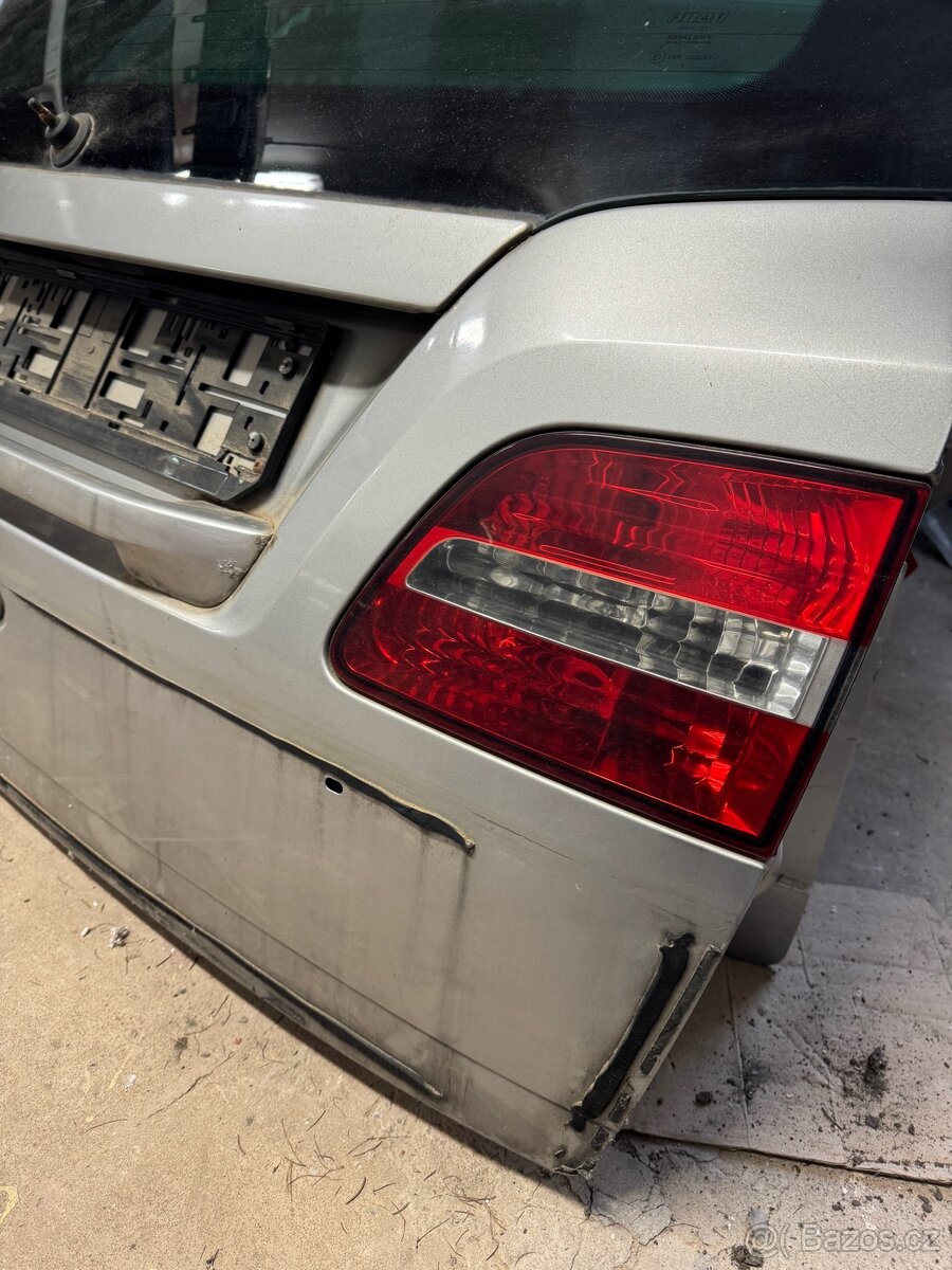 Fiat Stilo 2003-2007, zadní 5. (páté) dveře - 3