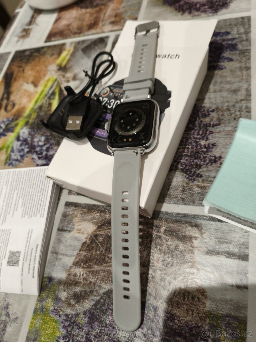 nové moderní chytré hodinky - 3