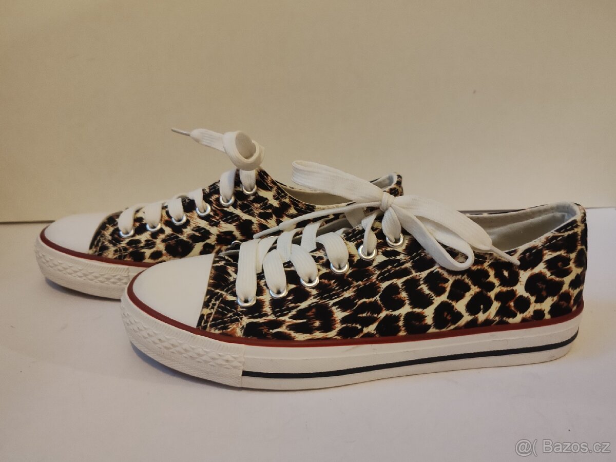 tenisky s leopardím vzorem – Vel. 38 - 3