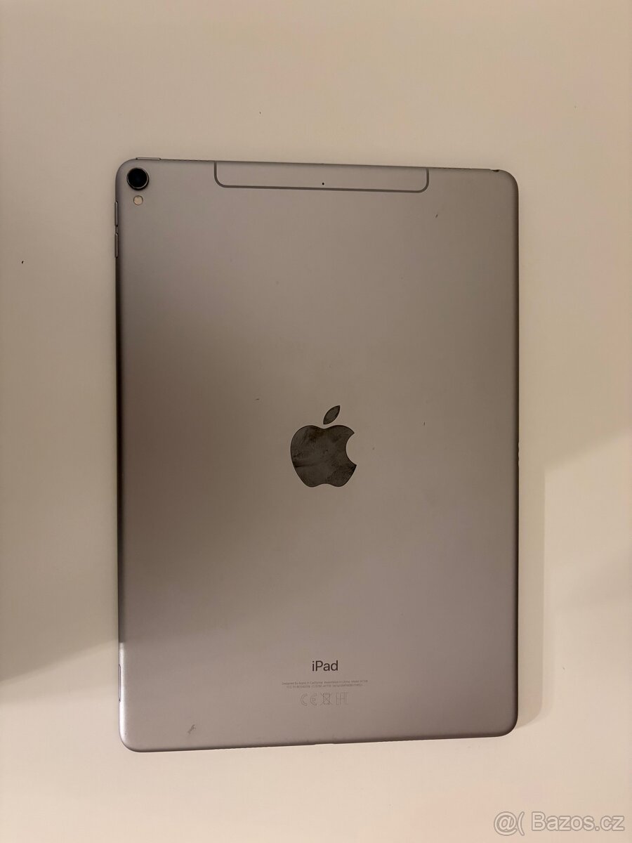 Apple iPad 10.2 + Apple Smart Keyboard CZ - 3