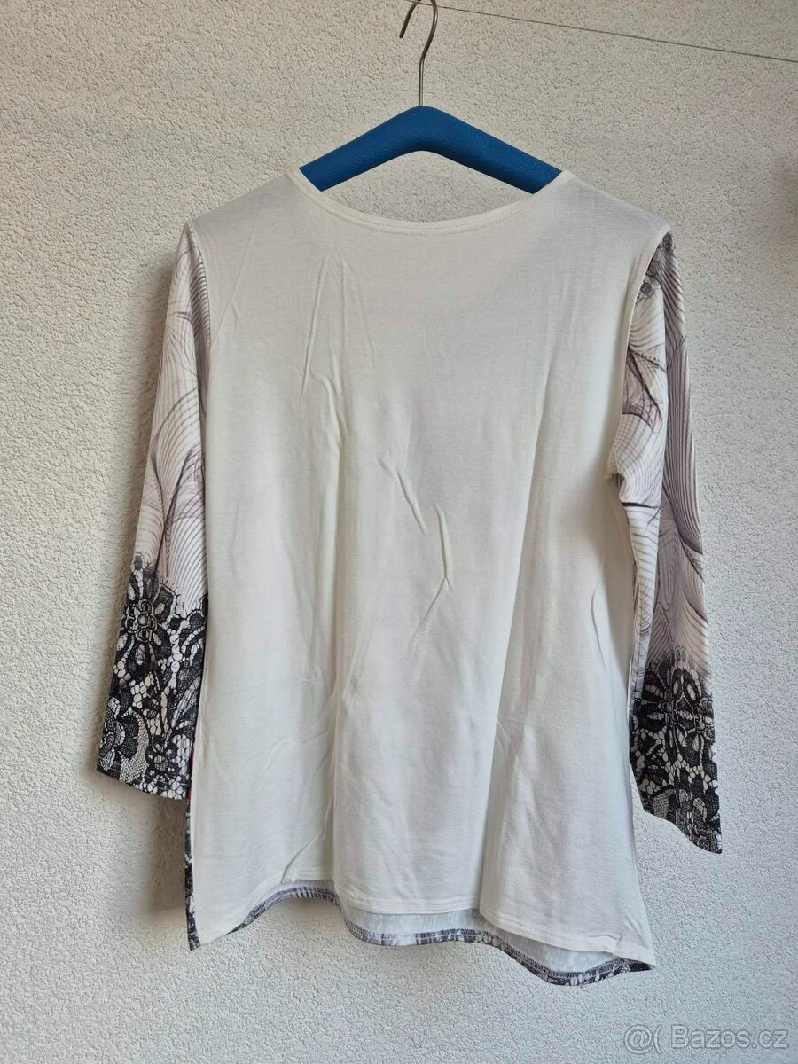 Set dvou dámských halenek s potiskem - 3