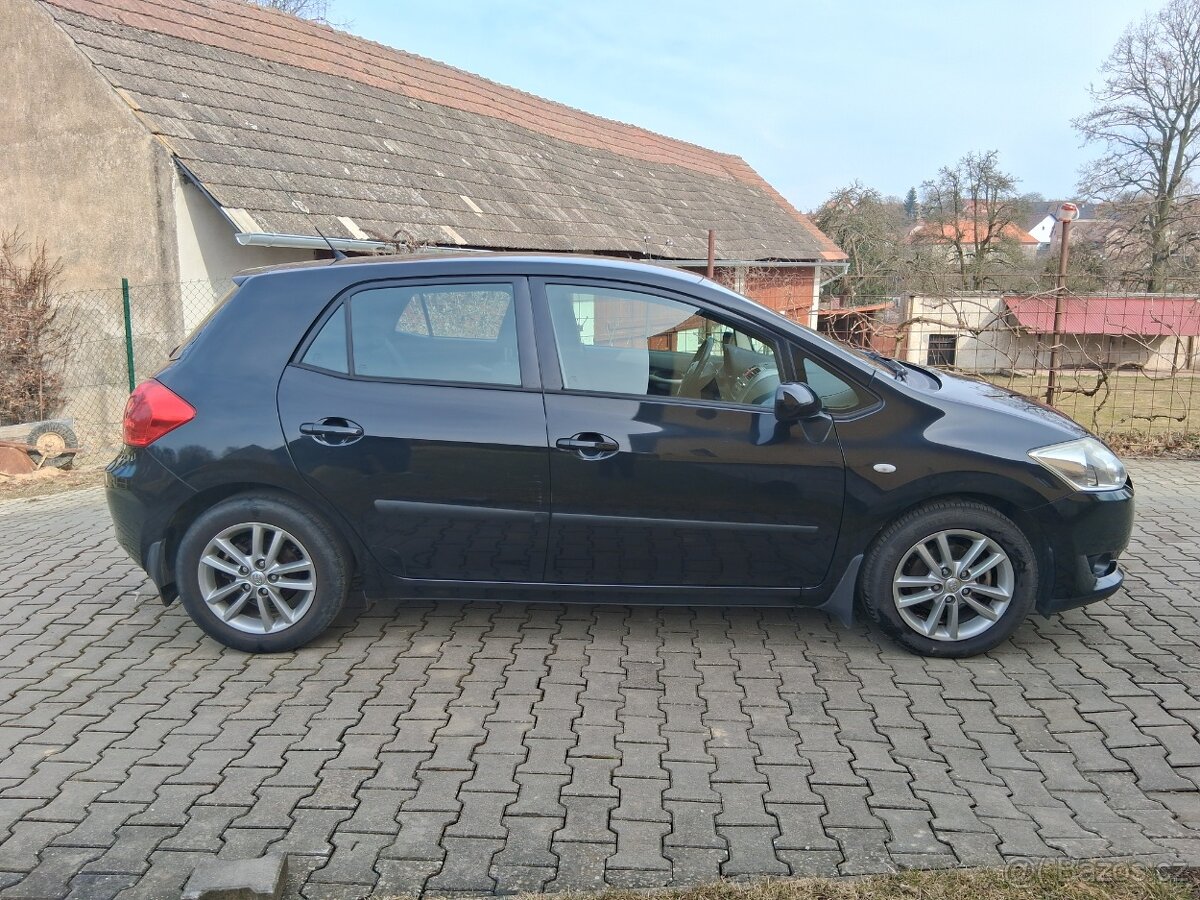 Toyota Auris - 3