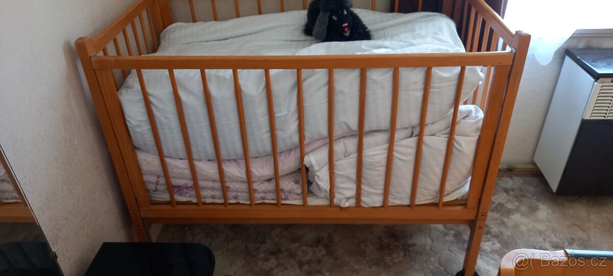 Starožitný nábytek - 3