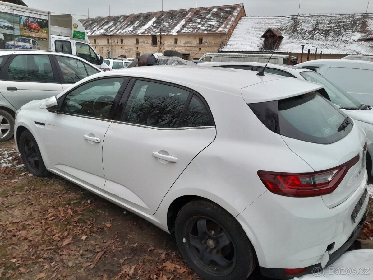 Renault Megane IV náhradní díly . - 3