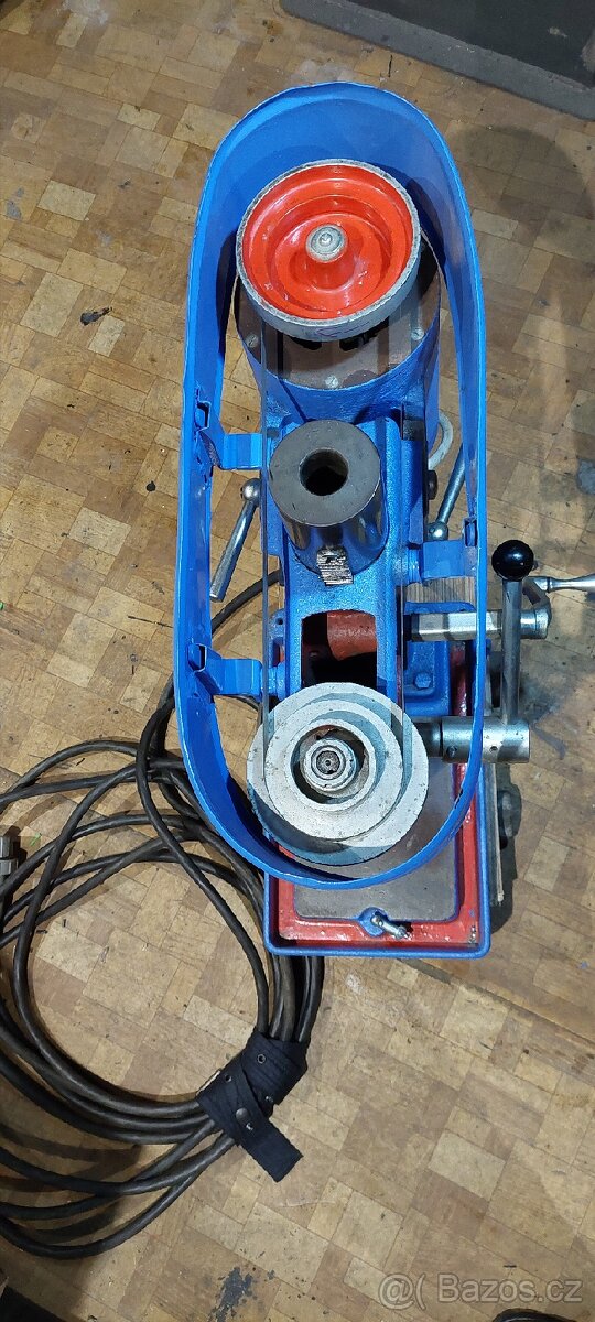 Stolní sloupová vrtačka - 3