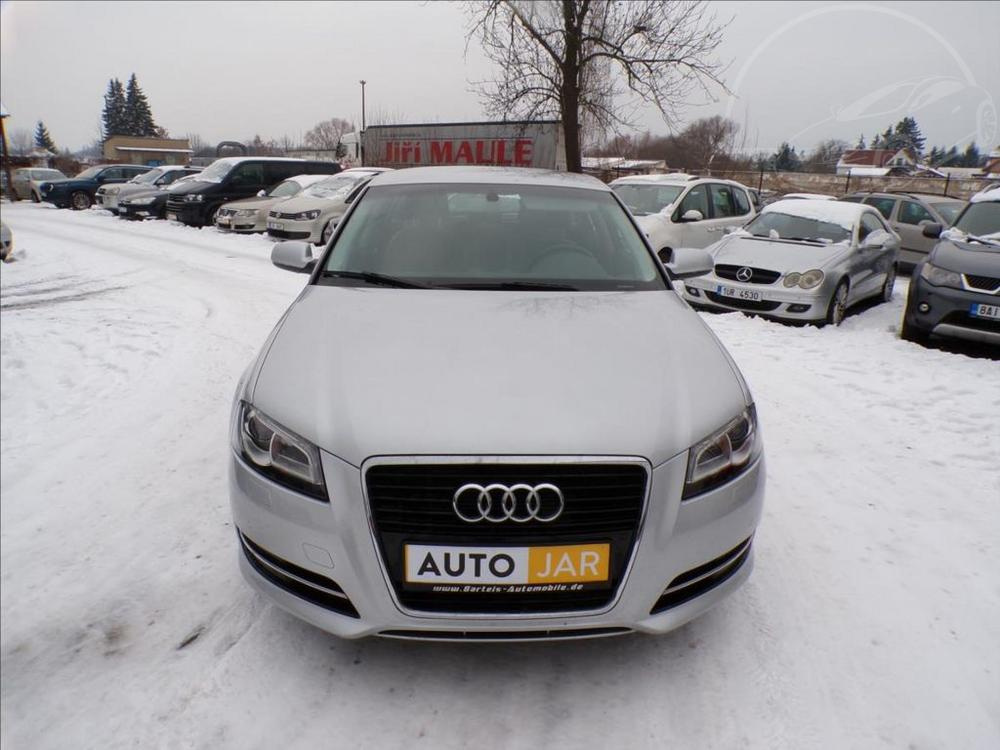 Audi A3 1,6 TDI SPORTBACK,XENONY - 3