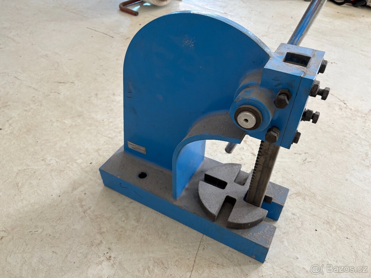 Mechanický ruční lis 2000 kg - 3