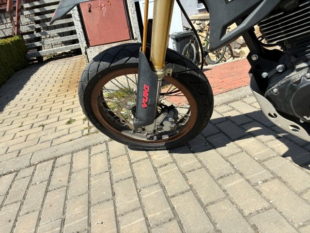 YUKI 125 - 3