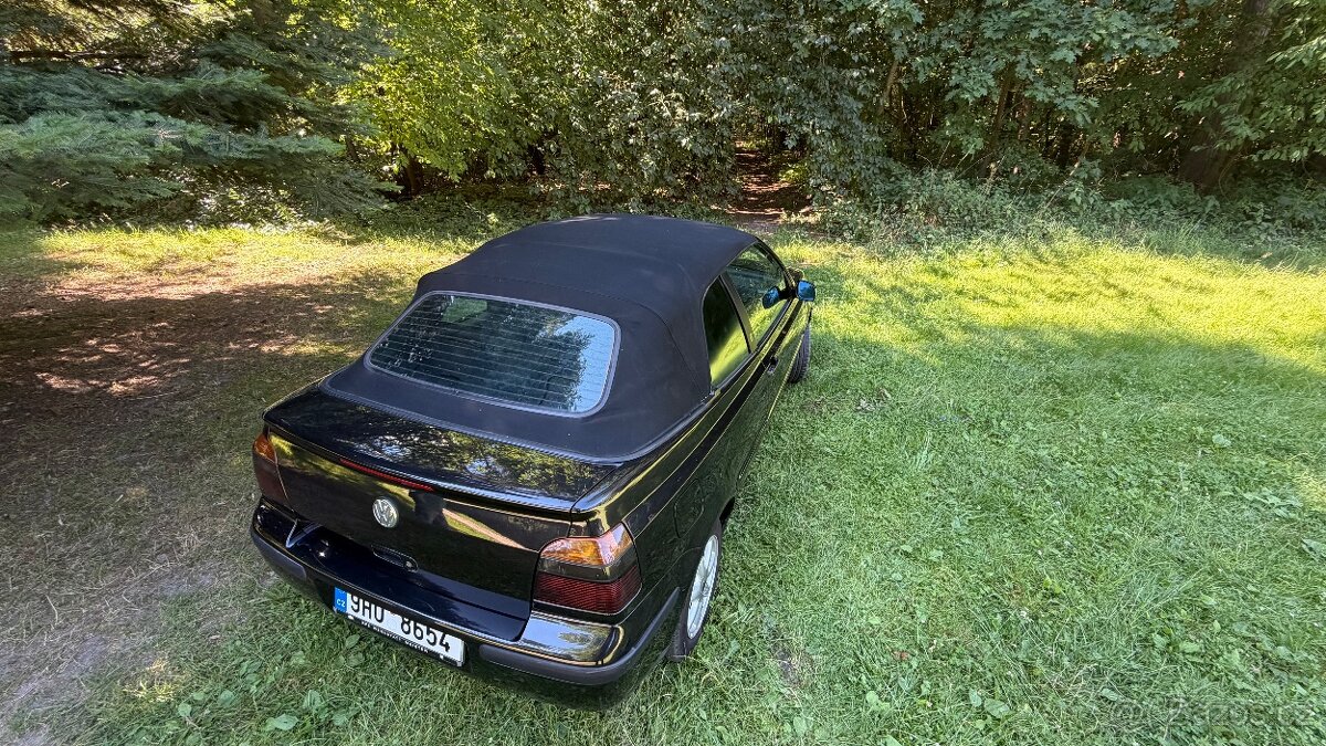 VW Golf 3.5. , 1,6i kabrio - 3