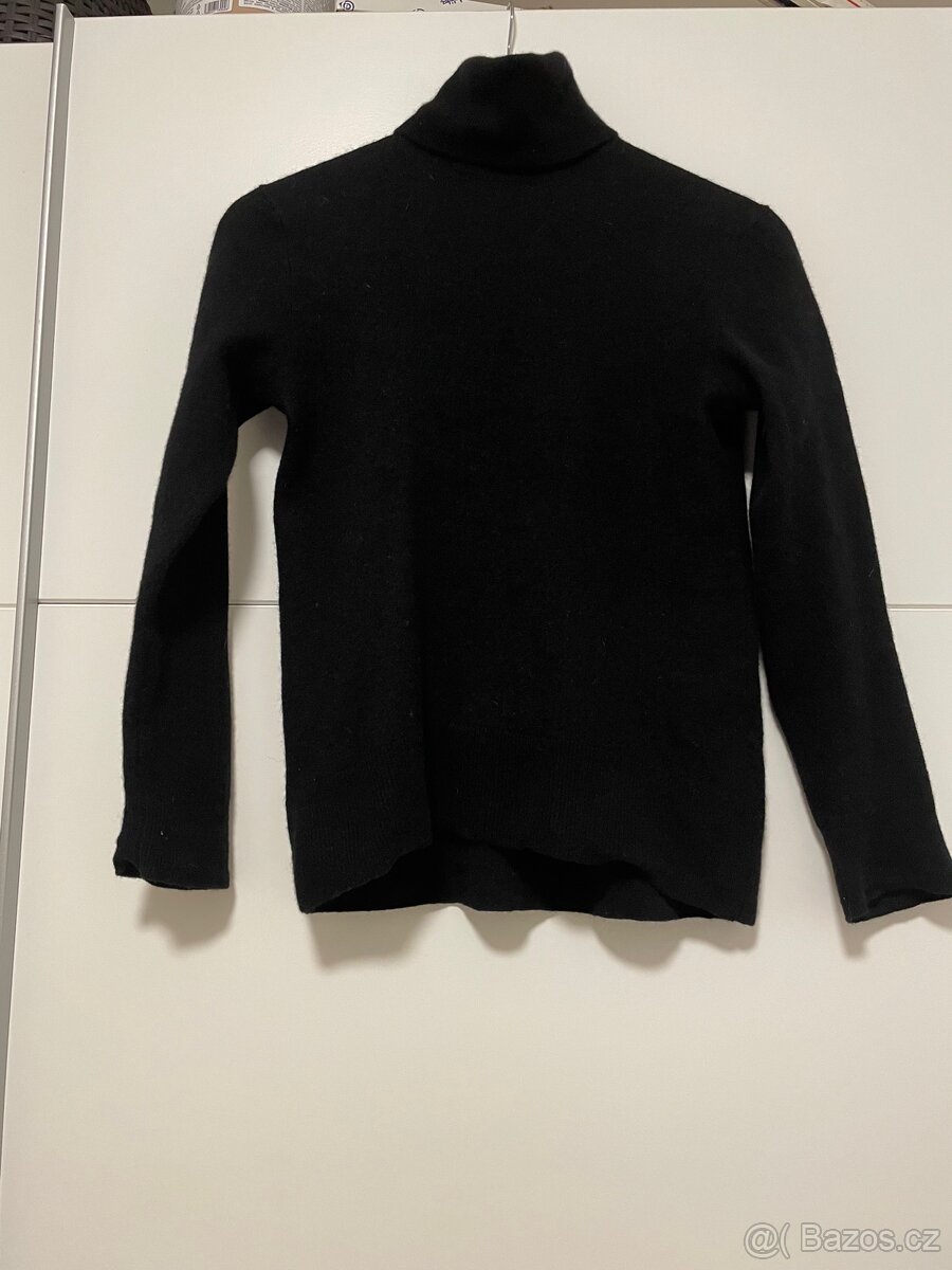 Černý kašmírový svetr Massimo Dutti - 3