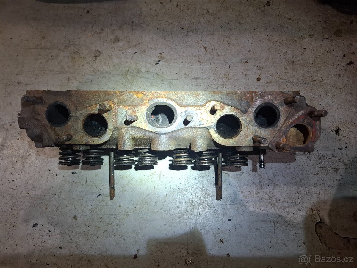 Hlava Motoru Škoda 110r 110Ls - 3