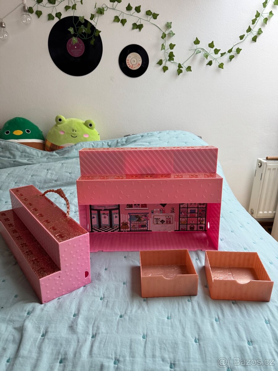 LOL Surprise polička a domeček na hraní - 3