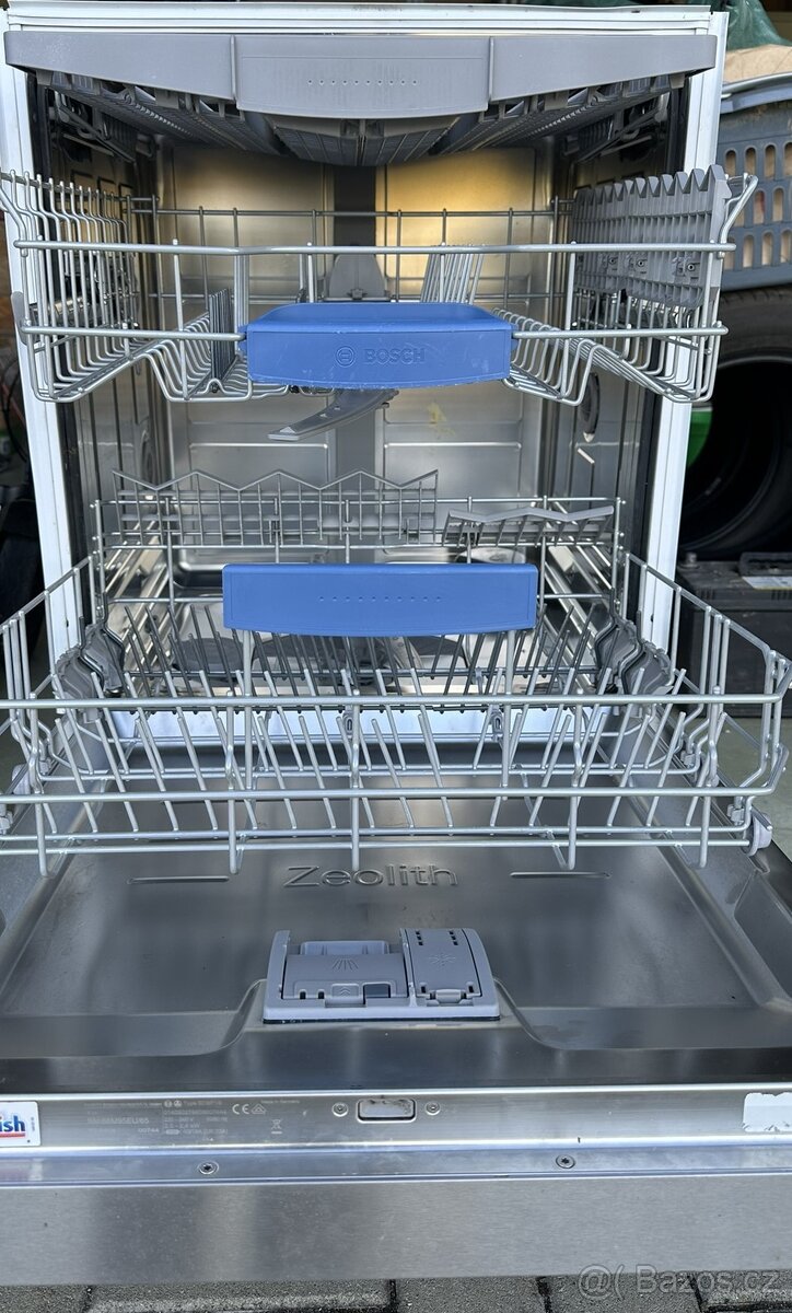 Myčka BOSCH 60cm - 3