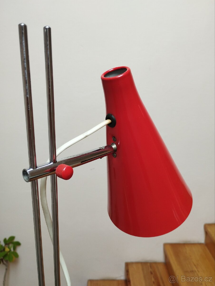 Červená retro lampička Lidokov - 3