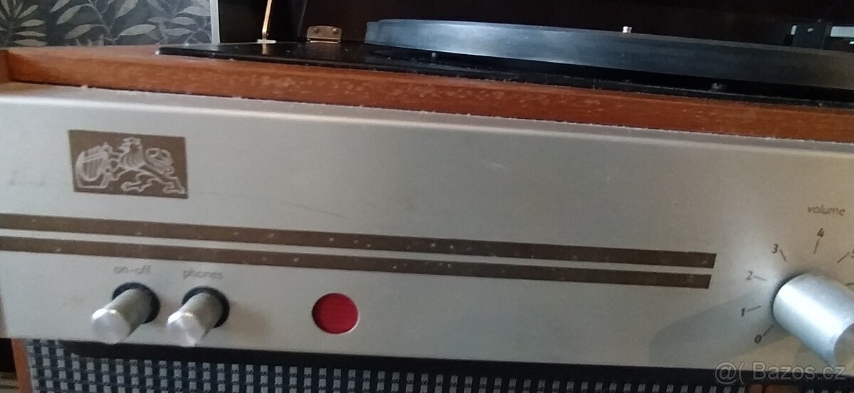 NZC 140 - TESLA /SUPRAPHON GRAMOFON SE ZESILOVAČEM - 3