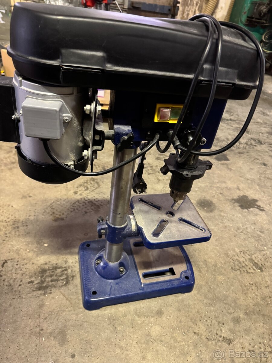 Sloupová vrtačka Einhell - 3