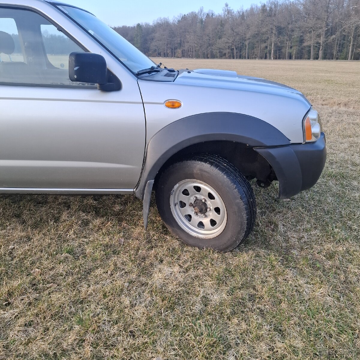 Nissan navara d22 r.v2004 najeto112tkm - 3