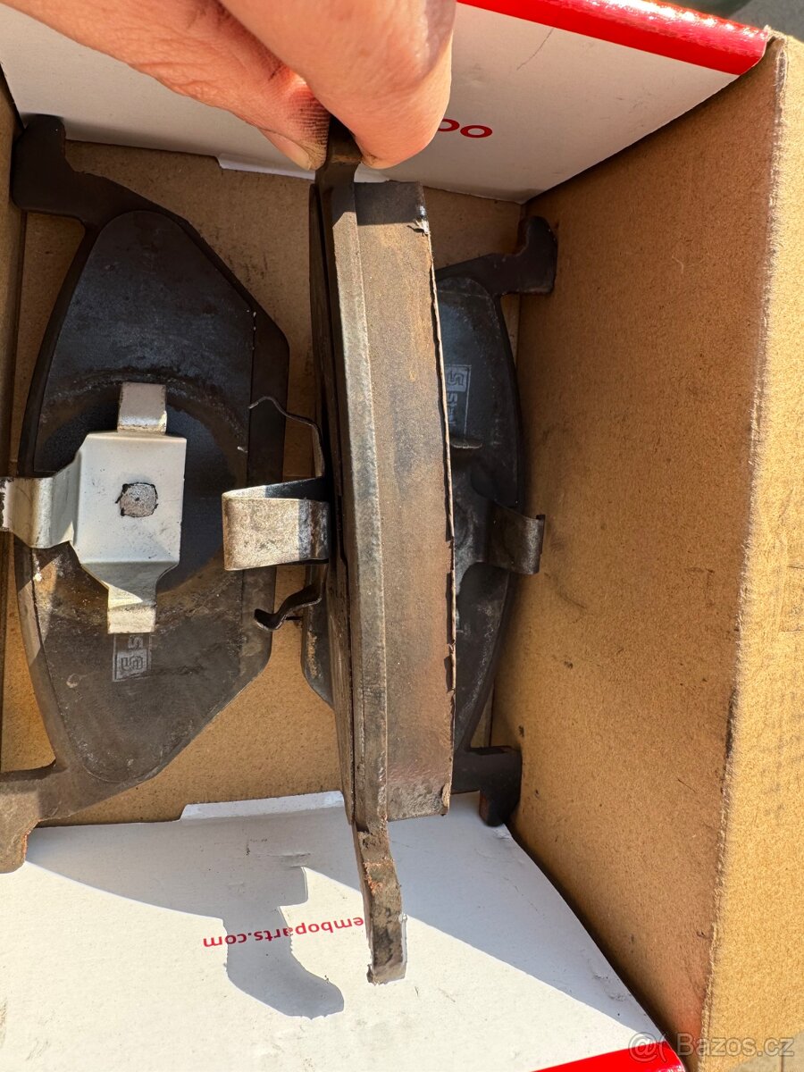 Přední brzdové destičky Starline (sada 4 ks) - 3