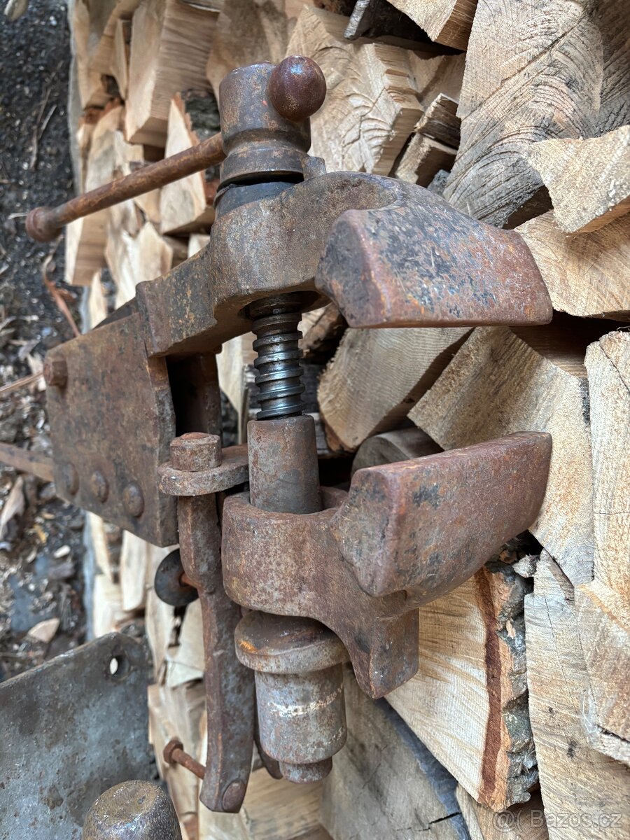 Kovářské svěráky - 3