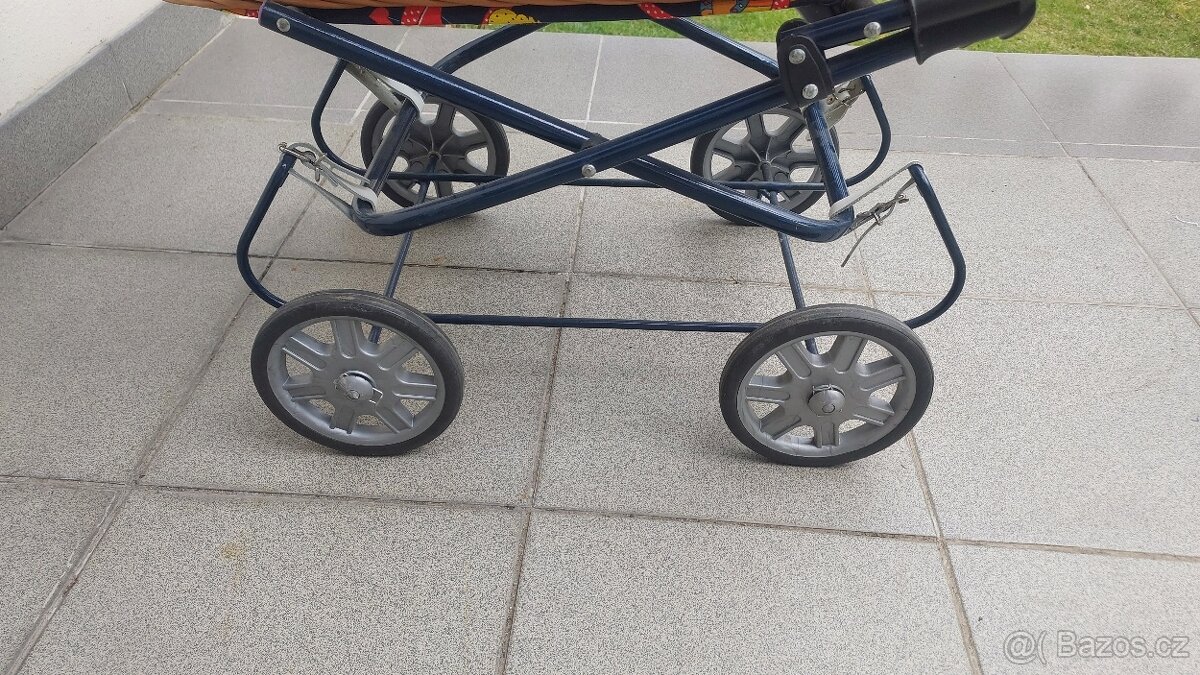 Kočárek pro panenky - 3