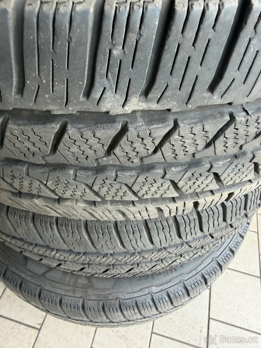 Pneu 215 / 65 R16 C Continental - 3