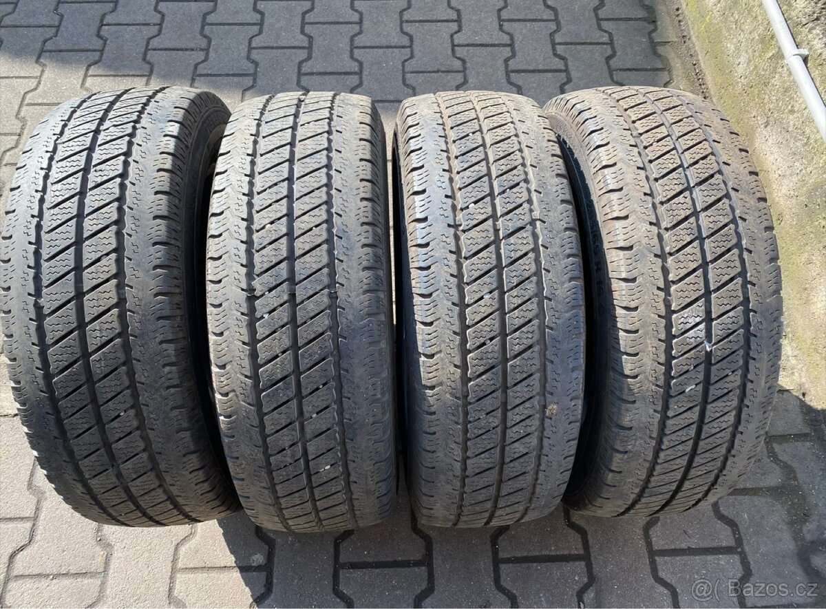 zimní 235/70 r15 4ks Cooper a 205/65 R 16 C Barum 2ks - 3