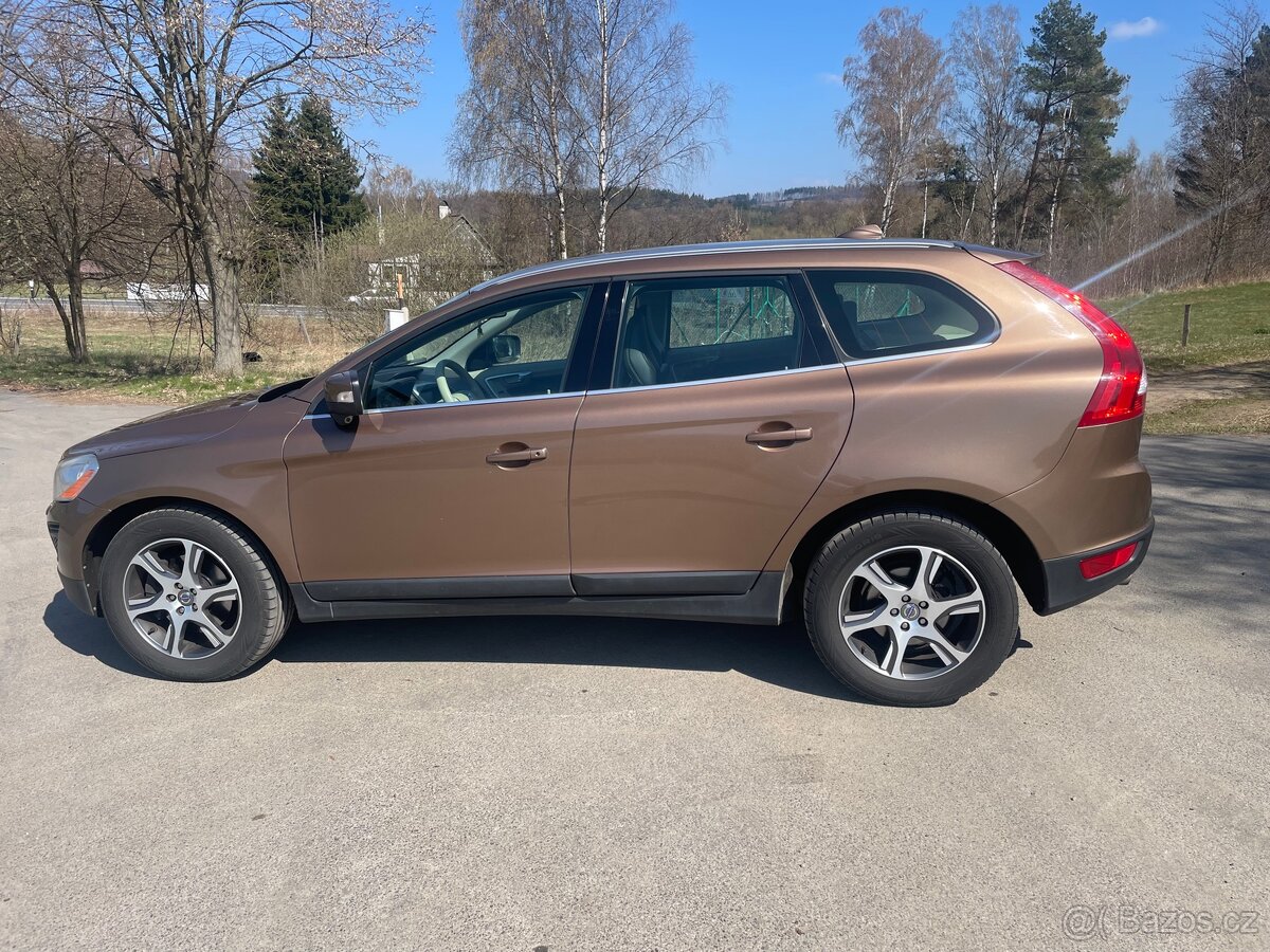 VOLVO XC60 D3 AWD automat 2010 - 3