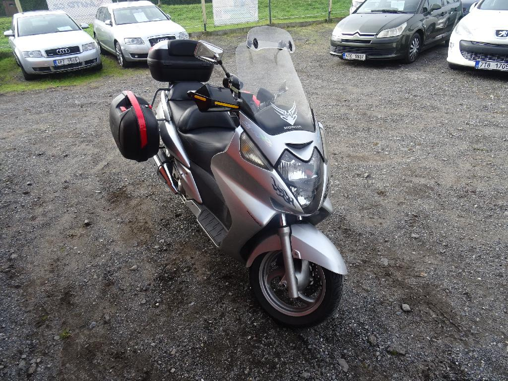 Honda Silver Wing, FJS 600 - 3