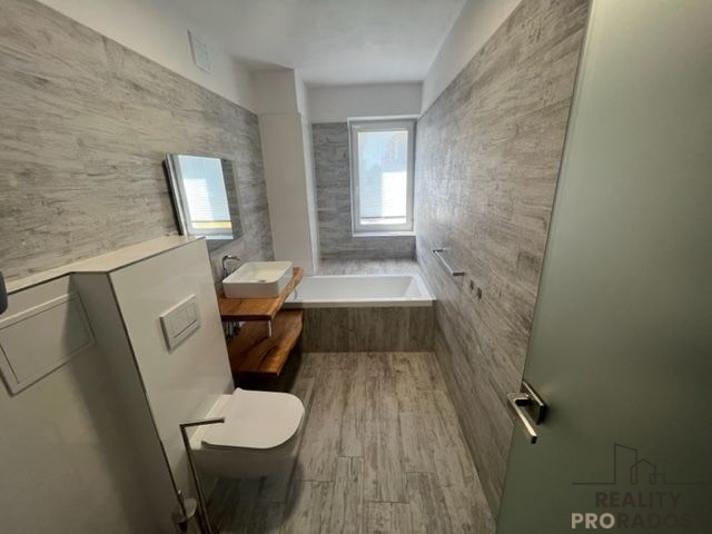 Pronájem bytu 2+1+šatna,balkon Hodonín, byt k pronájmu 2+1+š - 3